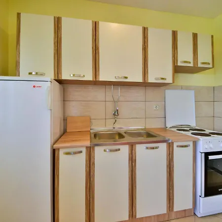 Hébergement de vacances Franjo-2 By Interhome