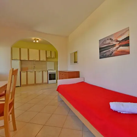 Hébergement de vacances Franjo-2 By Interhome Ika