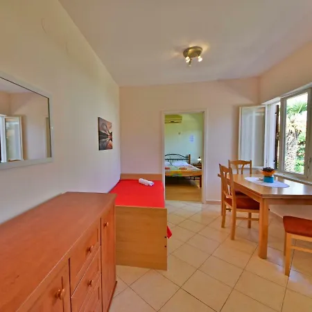 Hébergement de vacances Franjo-2 By Interhome Ika